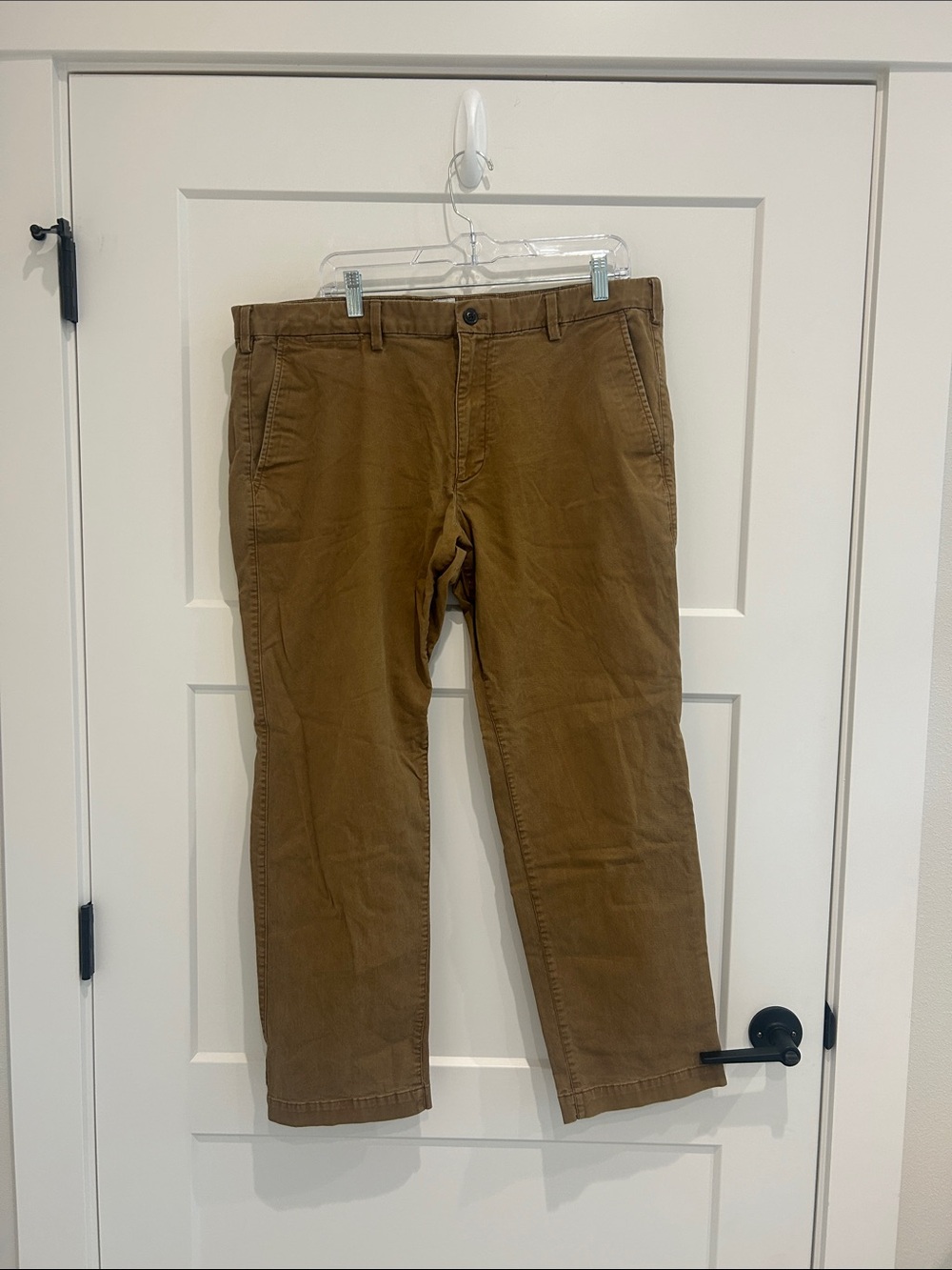 GAP Men's Tan Chino Pants 38-30
